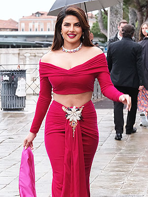 Priyanka Chopra Wows In Rose-Colored Dress At Bulgari Event In Venice –  Hollywood Life