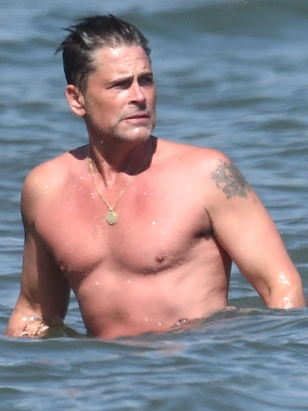 Rob Lowe Goes For A Shirtless Swim To Celebrate 33 Years Of Sobriety ‘my Life Is Full Of Love