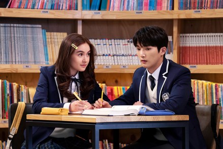 XO, Kitty. (L to R) Anna Cathcart as Kitty Song Covey, Choi Min-yeong as Dae in episode 103 of XO, Kitty. Cr. Park Young-Sol/Netflix © 2023