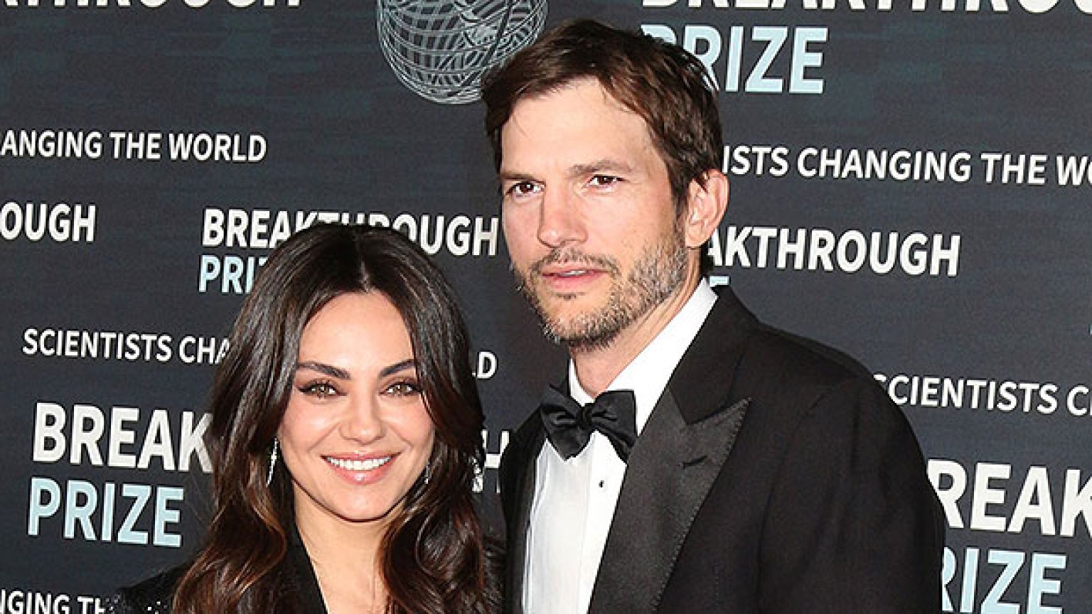 Ashton Kutcher & Mila Kunis Are Seen At Farmers’ Market In L.A