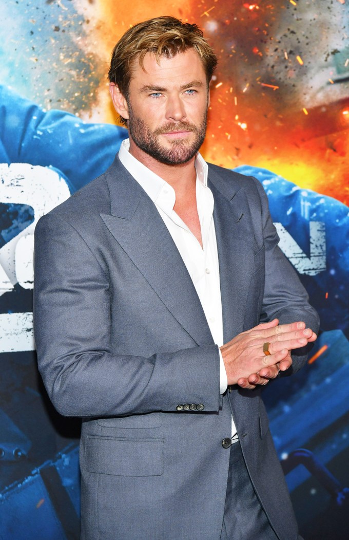 Chris Hemsworth: Photos Of The Actor – Hollywood Life