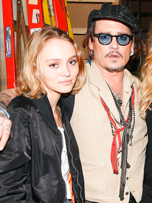 Lily Rose Depps Parents Meet Johnny Depp Vanessa Paradis Hollywood Life