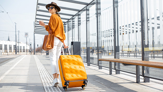 This Mom-fluencer Found The Perfect Affordable Luggage Sets For Stress-Free Summer Travels