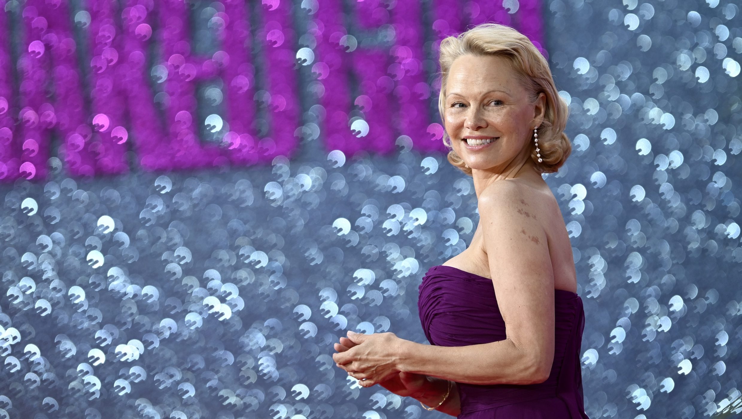 LONDON, ENGLAND - JULY 22: Pamela Anderson attends "The Naked Gun" UK Premiere at Cineworld Leicester Square on July 22, 2025 in London, England. (Photo by Gareth Cattermole/Getty Images)