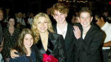 Descubre a sus 3 hijos con John McEnroe – Hollywood Life