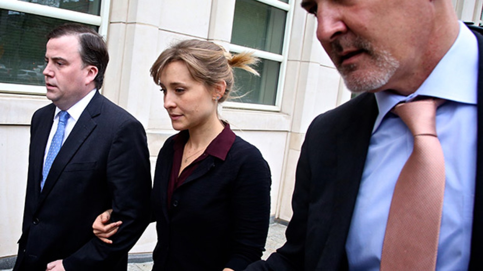 Allison Mack Released From Prison Early Hollywood Life
