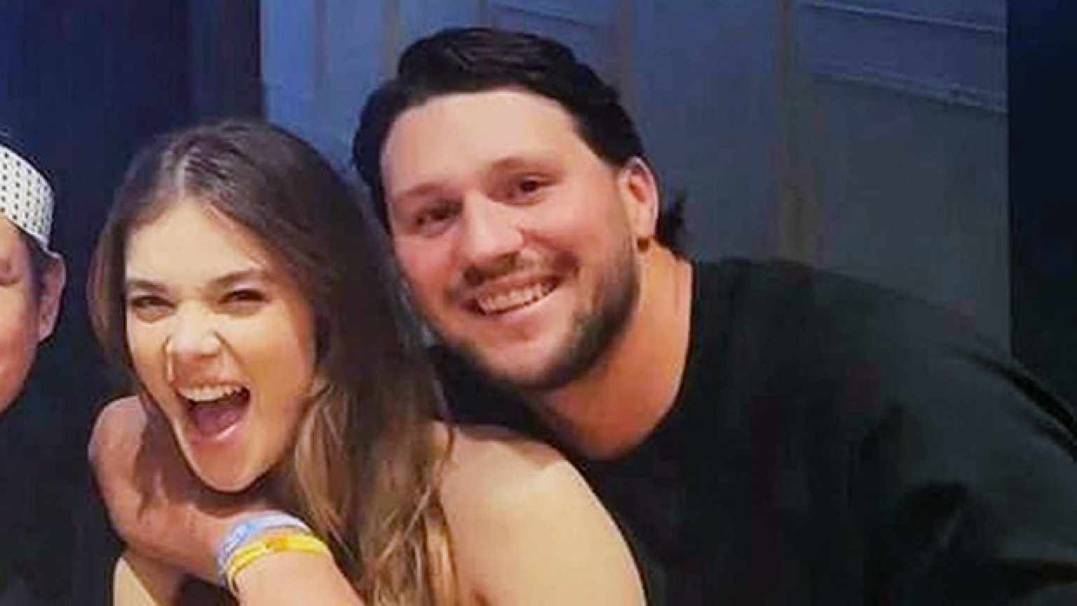 Hailee Steinfeld’s Boyfriend All About Her Romance With Josh Allen