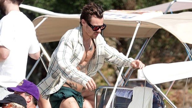 Harry Styles Flashes ‘Olivia’ Thigh Tattoo 8 Months After Olivia Wilde Breakup: Photo