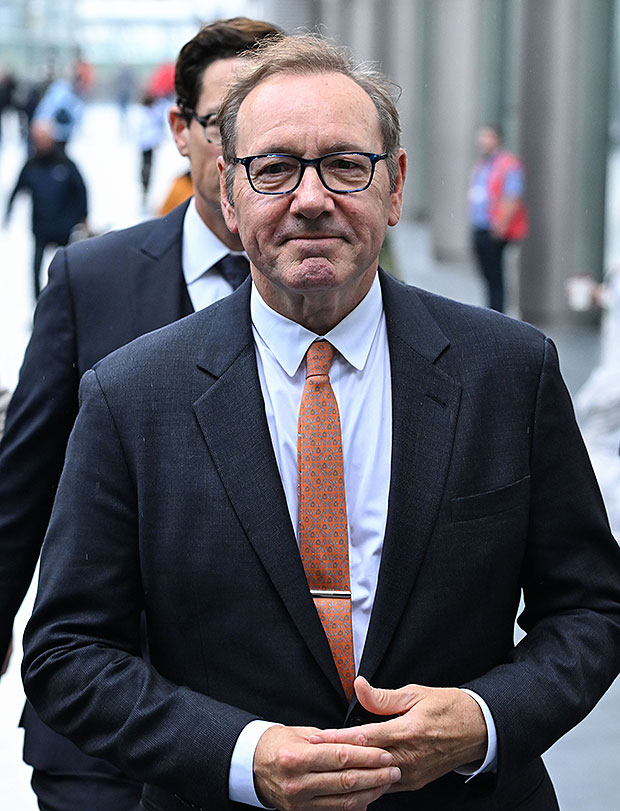 Kevin Spacey Found Not Guilty Of Sexual Assault Hollywood Life