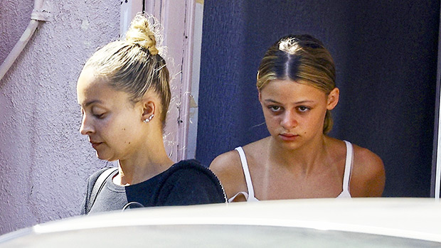 Nicole Richie & Look-Alike Daughter Harlow, 15, Spotted Leaving Nail Salon: Cute Photo