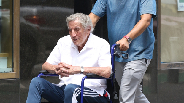 Tony Bennett In Wheelchair In Remaining Sighting: Video – League1News
