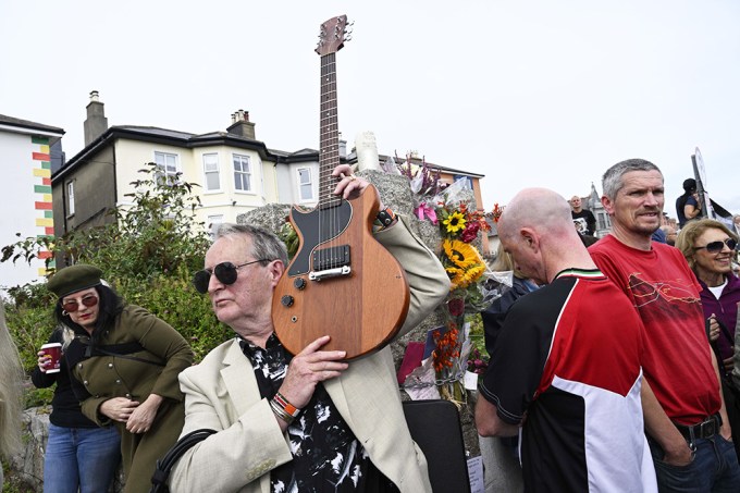Sinead O’Connor is honored at her funeral procession