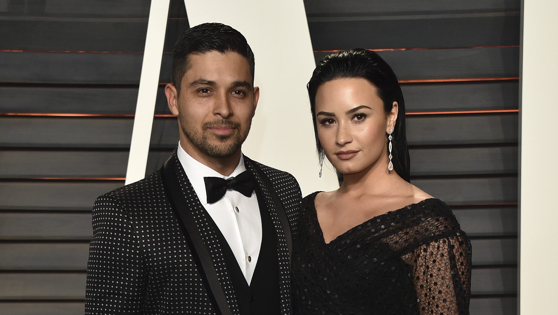 Demi Lovato’s Dating History & Ex-Boyfriends: Relive Her Past Relationships Demi Lovato’s Dating History & Ex-Boyfriends: Relive Her Past Relationships