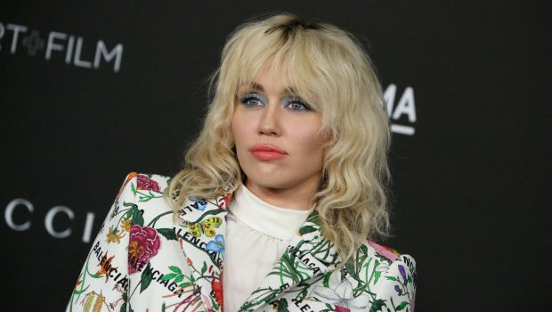 Singer Goes Brunette After Blonde – Hollywood Life