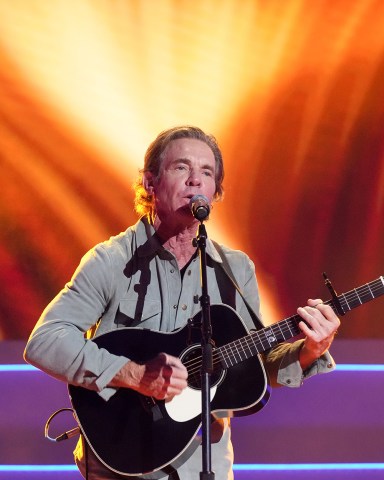 ACADEMY OF COUNTRY MUSIC HONORS:  Dennis Quaid performs at the 16th Annual Academy of Country Music Honors airing Monday, Sept. 18 (8:00-10:00 PM ET/PT) on FOX. CR: FOX. ©2023 FOX Media LLC.