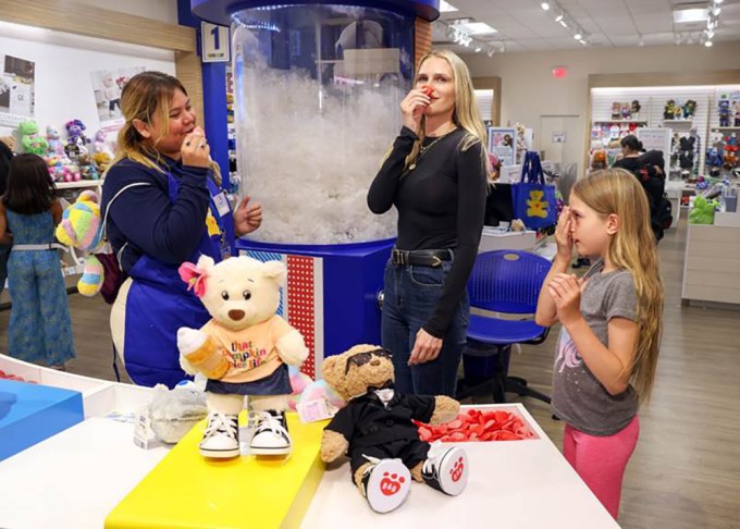 Sara Foster and Daughter Shop at Build-A-Bear in Culver City