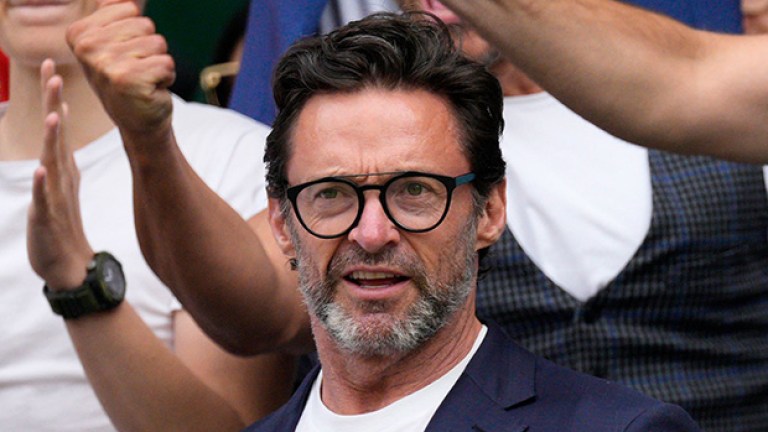 Hugh Jackman Goes On Outing With Ryan Reynolds After Split Hollywood Life 