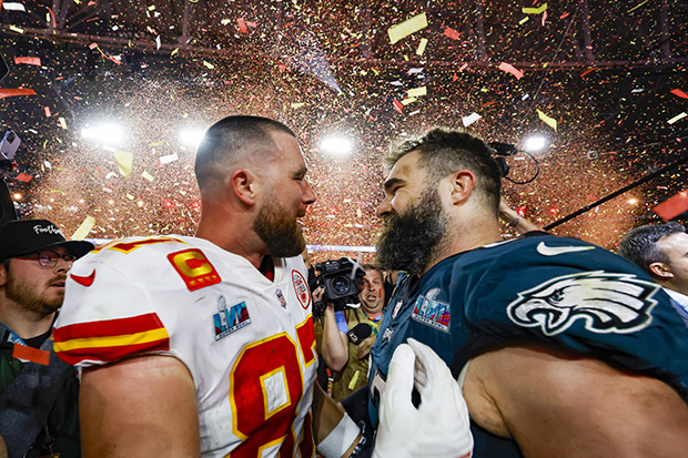 Travis Kelce And Taylor Swift Dating Rumors Are True, Says Jason Kelce ...