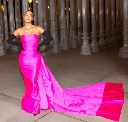 Kim Kardashian
Arrivals 2023 LACMA Art+Film Gala, presented by Gucci, LACMA, Los Angeles, CA, California, United States - 04 Nov 2023
Wearing Balenciaga