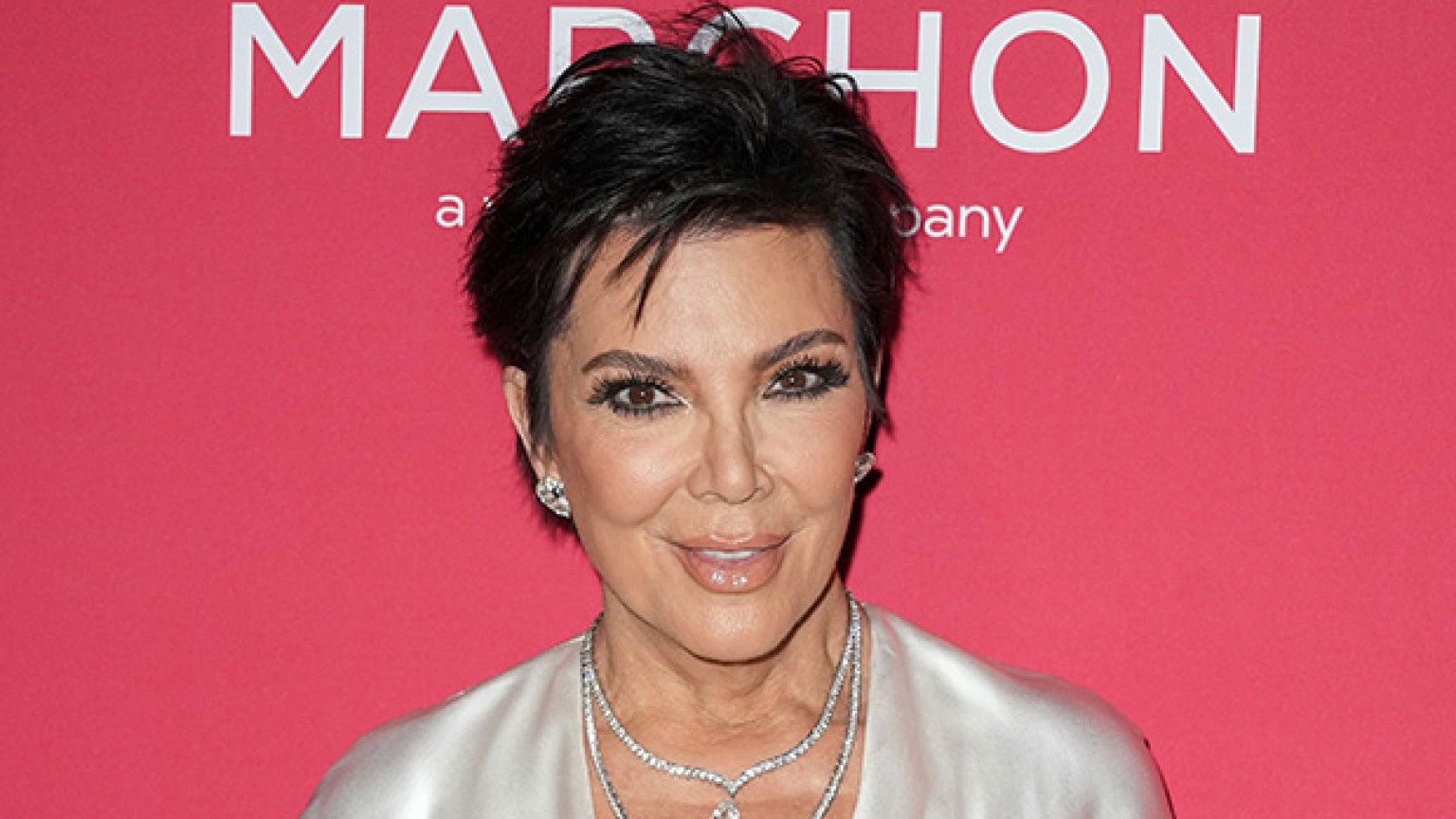 Kris Jenner Accused Of Using Ozempic By Fans In New Photos Hollywood Life