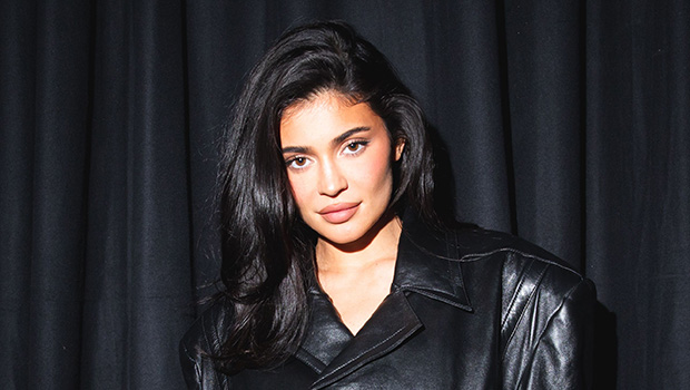 Kylie Jenner Goes Makeup-Free & Wears Sweatpants While ‘Taking a Break From Slaying’ in New Video
