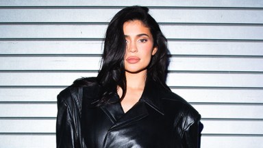 Kylie Jenner Rocks Slippers at Paris Fashion Week: Video