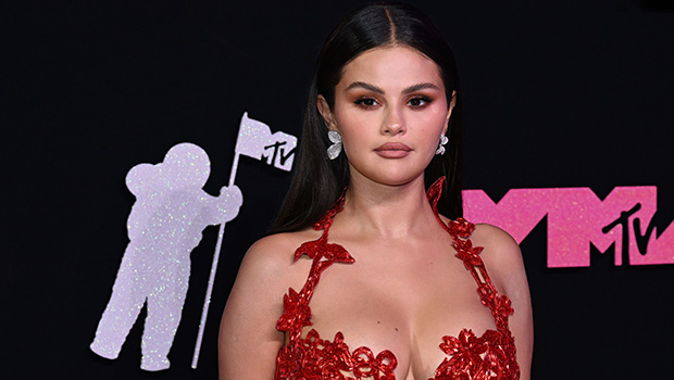 Selena Gomez Looks Scared During Olivia Rodrigo’s Fake Stage Malfunction at the VMAs: Watch
