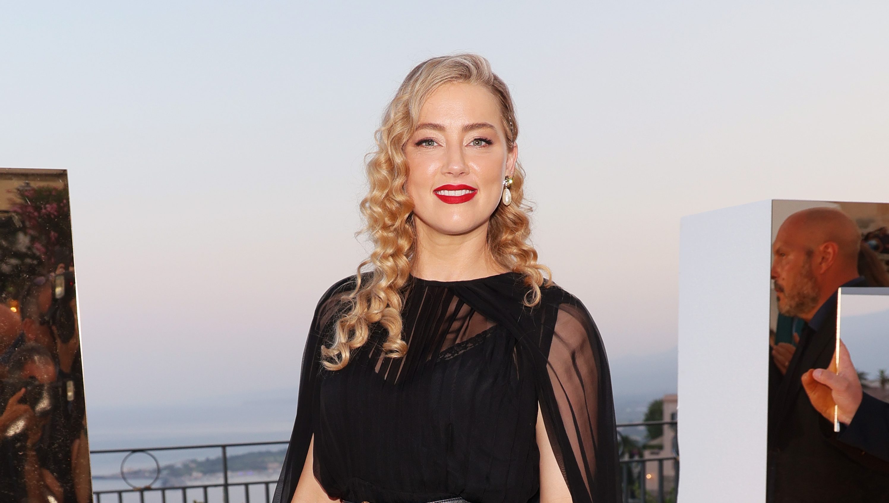 Amber Heard’s Exes: See Her Entire Dating History Amber Heard’s Exes: See Her Entire Dating History