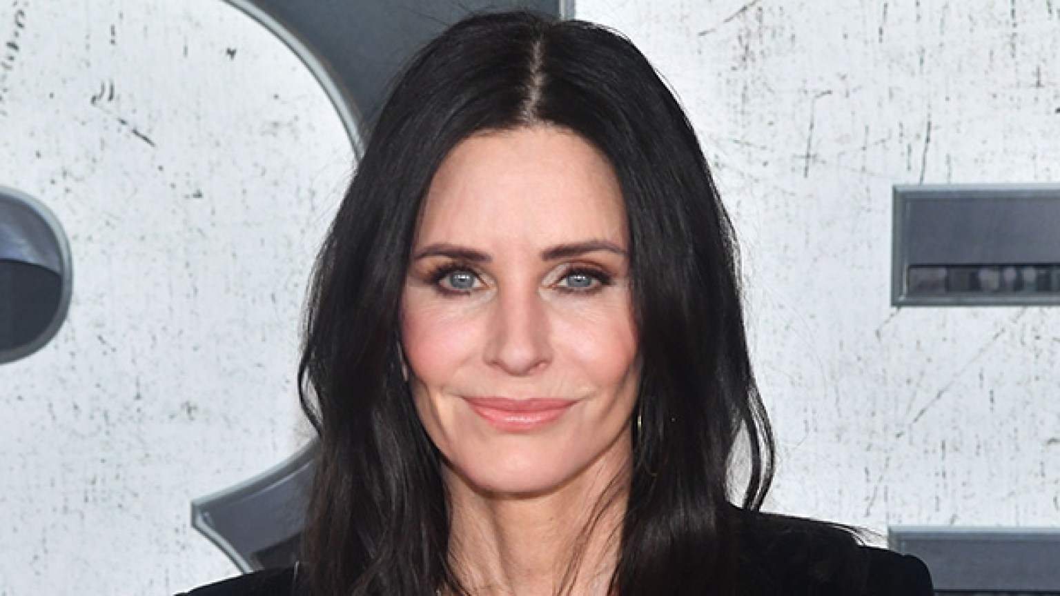 Courteney Cox’s Favorite Body Wash: Cleanses & Soothes Your Skin ...