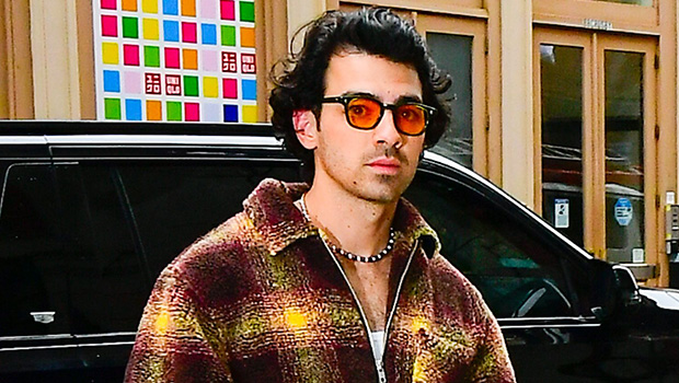 Joe Jonas Holds Arms With Daughter Willa in New York Metropolis: Pictures – League1News