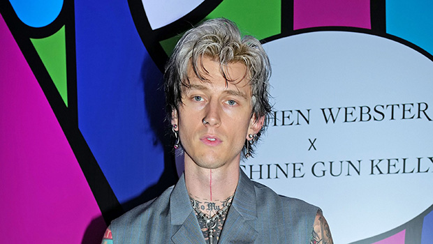 Machine Gun Kelly Fan Rushes at Him On Stage at Event: Video ...