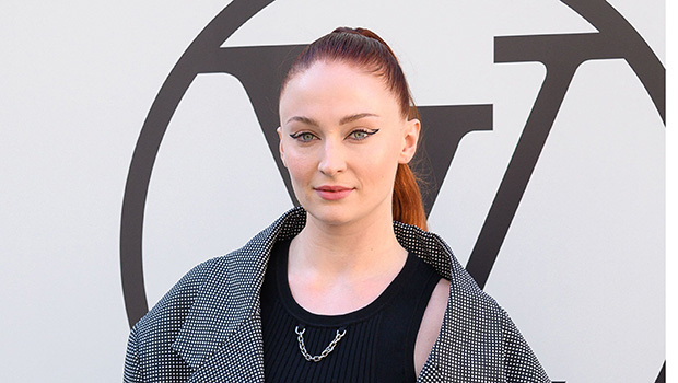 Sophie Turner Takes Her Daughters for a Stroll After Divorce Meditation – League1News