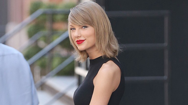 Taylor Swift Wore a Black Mini Skirt: Shop a Similar One for $30 ...