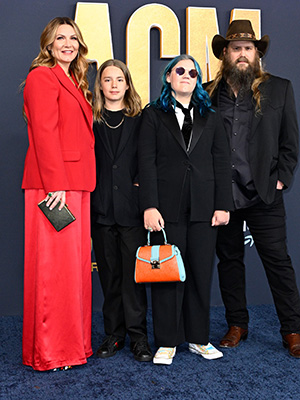 Chris Stapleton and his wife and children