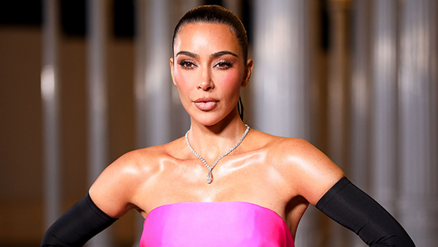 Kim Kardashian Received a Secret Lip Tattoo After Internet hosting ‘SNL’ – League1News