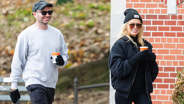 Ethical Fashion Meets Central Park: Pamela Anderson Shines in Giulia and Romeo’s ‘Vegan’ Hoodie