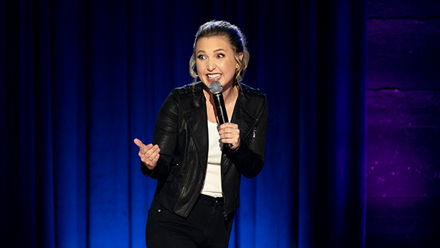 Who Is Taylor Tomlinson? All About the Comedian and Late Night Host – Hollywood Life