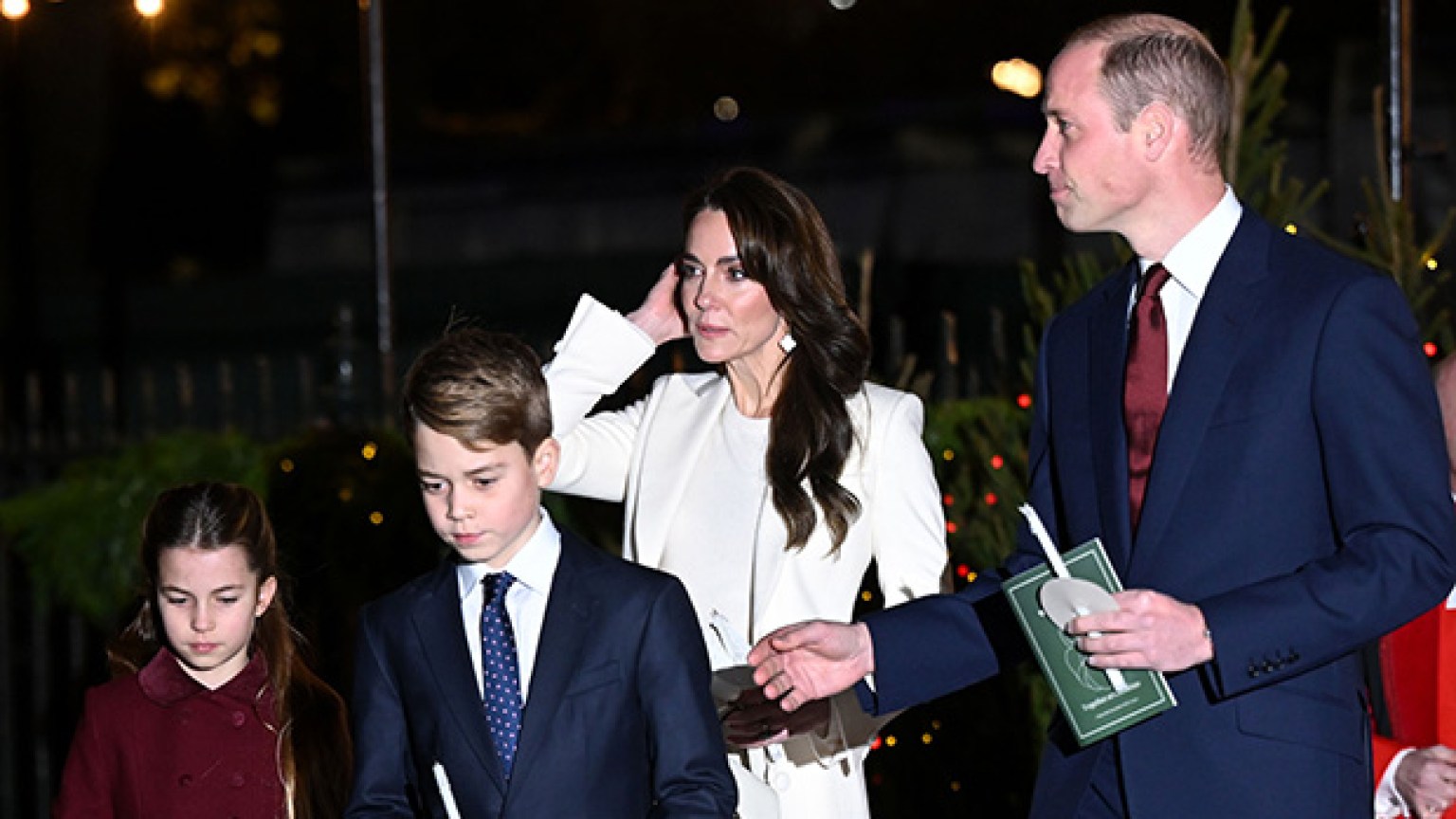 Prince William & Kate Middleton Share Family Christmas Card Photo