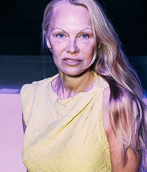 Pamela Anderson in Paris