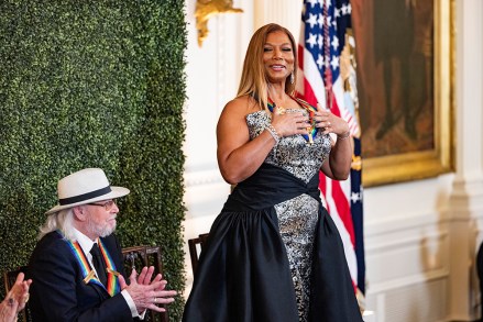 Singer and actor Queen Latifah (C) stands as she is honored in the East Room where US President Joe Biden hosted the 2023 Kennedy Center Honorees in the White House in Washington, DC, USA, 03 December 2023. Recipients of the 46th Kennedy Center Honors for lifetime artistic achievement include actor and comedian Billy Crystal, soprano Renee Fleming, British singer-songwriter Barry Gibb, singer and actor Queen Latifah, and singer Dionne Warwick.
US President Joe Biden hosts Kennedy Center Honorees at White House, Washington, USA - 03 Dec 2023