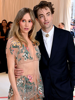 Robert Pattinson and Suki Waterhouse Engaged Amid Her Pregnancy