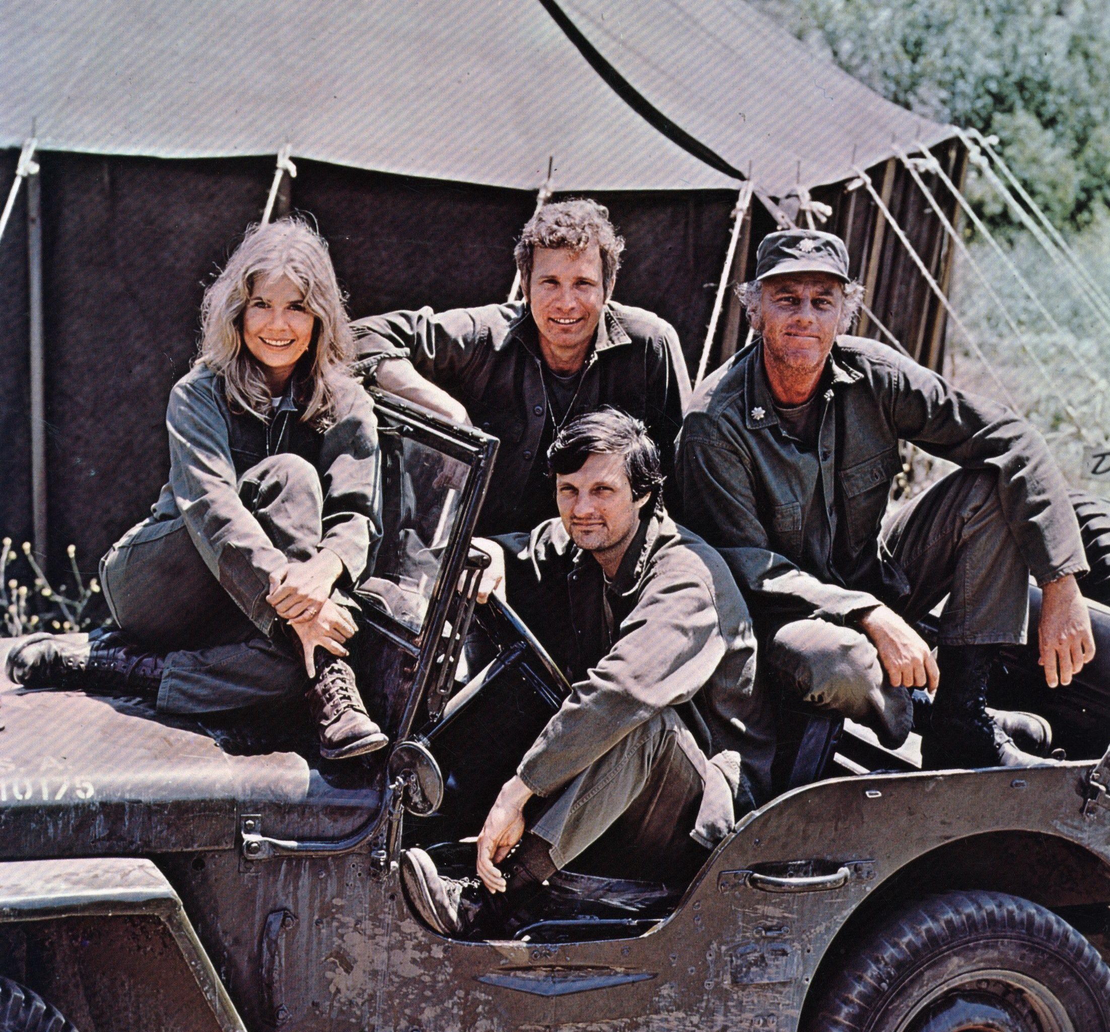 'M*A*S*H' Cast Then & Now: Photos of Alan Alda, Loretta Swit & More