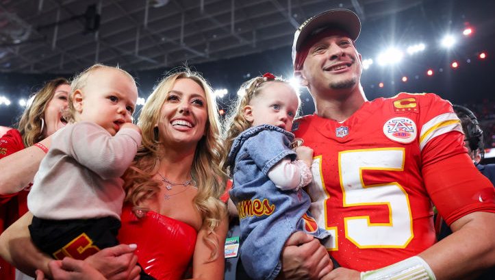 Patrick & Brittany Mahomes: Photos of the Couple & Their 3 Kids