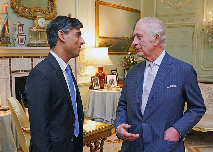 El rey Carlos III se reúne con el primer ministro 