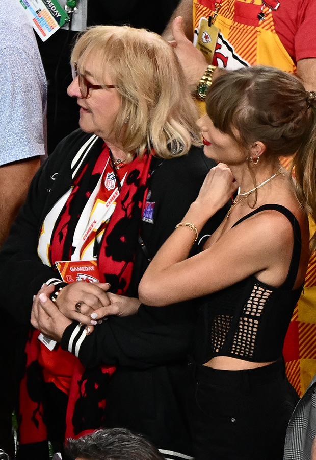 Donna Kelce Taylor Swift