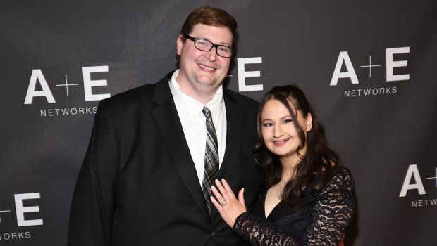 Ryan Anderson and Gypsy Rose Blanchard at a red carpet event