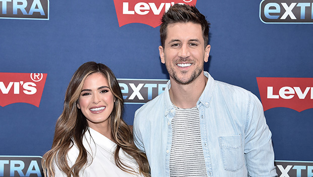 JoJo Fletcher Opens Up About Her and Jordan Rodgers’ ‘Work Dynamic’ – Hollywood Life