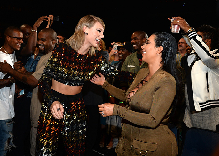 Taylor Swift and Kim Kardashian at the 2015 VMAs