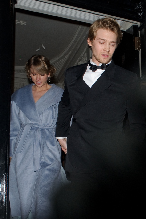 Taylor Swift and Joe Alwyn 