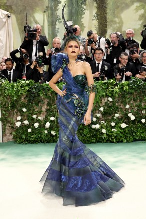 NEW YORK, NEW YORK – MAY 6: Zendaya attends the 2024 Met Gala "Sleeping Beauty: Resurgent Fashion" at the Metropolitan Museum of Art on May 6, 2024 in New York City.  (Photo by Jamie McCarthy/Getty Images)